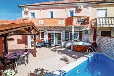 Kuća za odmor s bazenom Zadar - 25271 Adriatic.hr