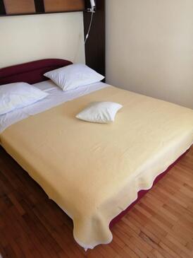 Apartmány s parkoviskom Bilo (Primošten) - 25283