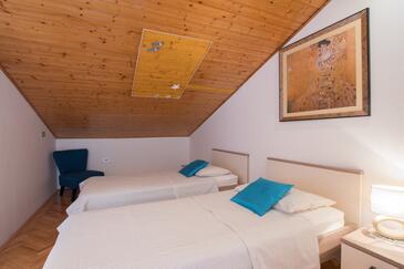 Апартаменти з паркуванням Умаг - Umag - 2529