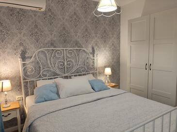 Ház családok részére medencével Pridraga - Cuskijas, Novigrad - 25299