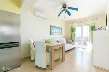 Apartamente lângă mare Trogir - 25303