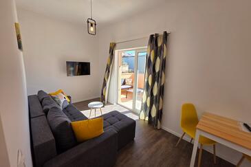 Apartmány s parkovištěm Trogir - 25305