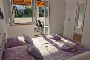 Apartmány pri mori Supetarska Draga - Donja, Rab - 25308