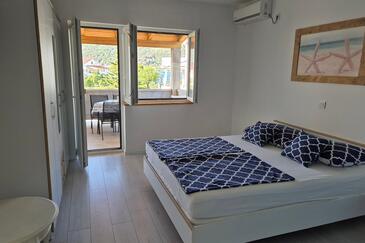 Apartmány pri mori Supetarska Draga - Donja, Rab - 25308