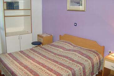 Family-friendly apartments with swimming pool Babići, Umag - 2531