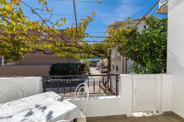 Jednosobni apartman Živogošće - Blato, Makarska (A-25312-b)