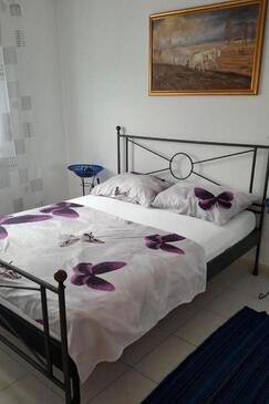 Apartmány s parkoviskom Pirovac, Šibeník - Šibenik - 25316