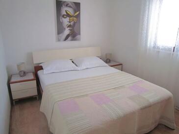 Two bedroom apartment Pag (A-25319-b(