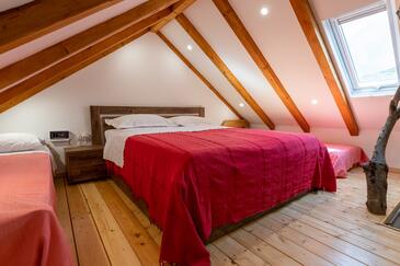 Secluded holiday house Marina, Trogir - 25320