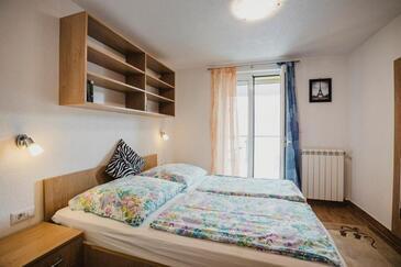 Apartmanok parkolóhellyel Umag - 25324