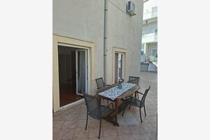 Tweekamerappartement Makarska (A-25328-b(