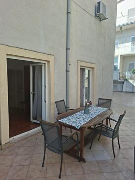 Dvoupokojový apartmán Makarská - Makarska (A-25328-b(