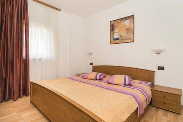 Ferienwohnungen mit Parkplatz Zambratija, Umag - 2533