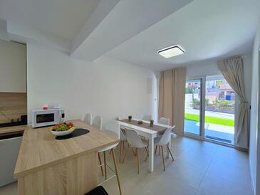 Appartamenti accanto al mare Silo, Veglia - Krk - 25334