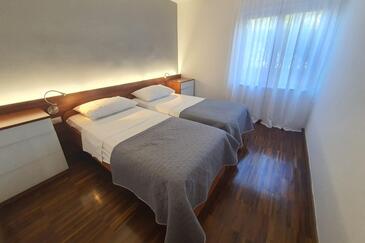 Apartamente lângă mare Turanj, Biograd - 25338