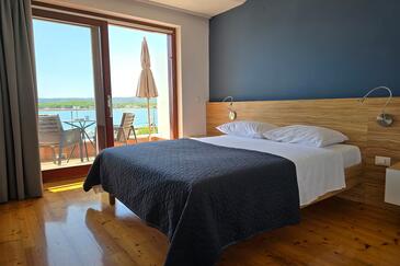 Apartamente lângă mare Turanj, Biograd - 25338