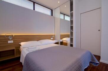 Apartamente lângă mare Turanj, Biograd - 25338