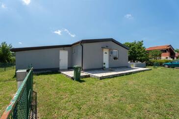 Semesterhus med parkering Loborika, Pula - 25342 Adriatic.hr