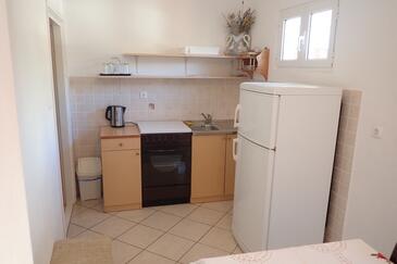 Apartments and rooms with parking space Starigrad (Paklenica) - 25345