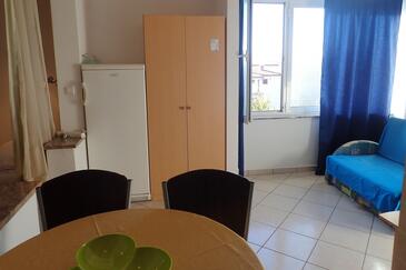 Apartments and rooms with parking space Starigrad, Paklenica - 25345