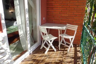 Apartments and rooms with parking space Starigrad (Paklenica) - 25345