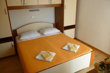 Apartmani s parkingom Starigrad (Paklenica) - 25353