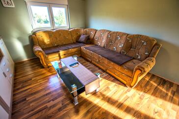 Lägenheter med parkering Starigrad, Paklenica - 25354