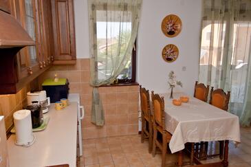 Apartamente cu parcare Novigrad - 2536