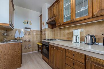 Apartments with parking space Novigrad - 2536