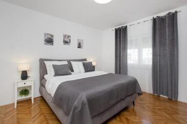 Apartmány s parkoviskom Trogir - 25365