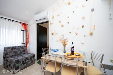 Apartamentos con parking Vir - Lozice, Vir - 25367