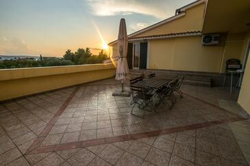 Appartamento di quattro stanze Ortopula - Starigrad, Paklenica (A-25376-a(