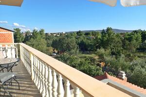 Apartamento de tres habitaciones Starigrad, Paklenica (A-25376-b(