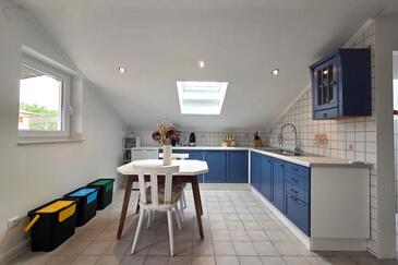 Apartament cu o cameră Dobrinj (Krk) (A-25378-a(