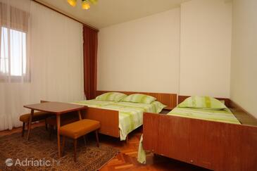 Apartments with parking space Umag - 2539