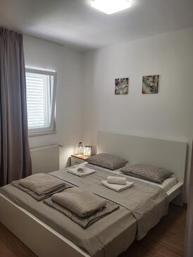 Apartamente cu parcare Sveti Filip i Jakov, Biograd - 25392