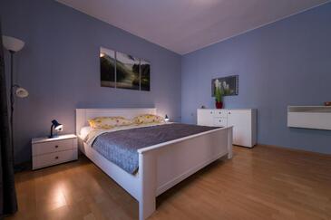 Apartments with parking space Biograd na Moru, Biograd - 25399