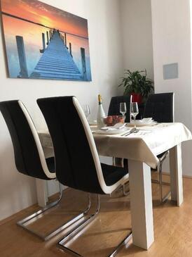 Apartamentos con parking Biograd na Moru, Biograd - 25399