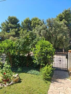 Lejlighedens parkeringsplads Biograd na Moru, Biograd - 25399