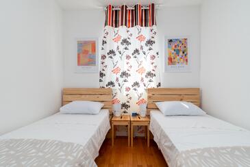 Apartmaji s parkingom Trogir - 25406