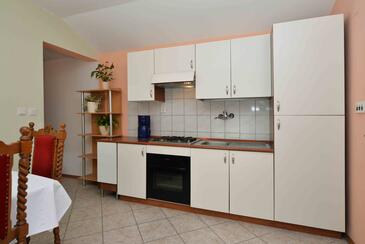 Apartamentos con parking Betina, Murter - 25424