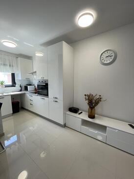 Lejlighedens parkeringsplads Zecevo Rtic, Rogoznica - 25427