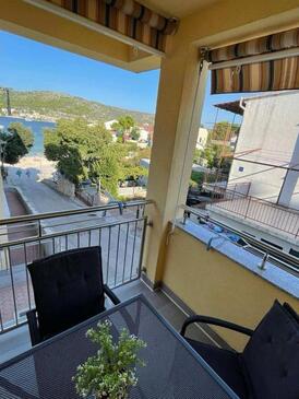 Апартаменти біля моря Рогозніца - Rogoznica - 25428