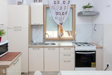 Apartments by the sea Rogoznica - 25428