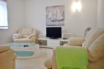 Lejlighedens parkeringsplads Starigrad, Paklenica - 25429