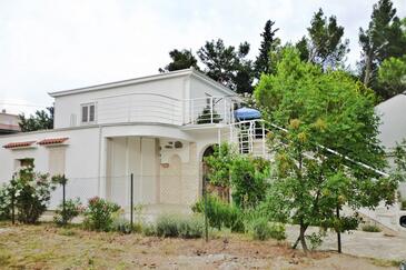 Apartments With Parking Space Starigrad, Paklenica - 25429 - Starigrad