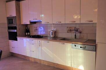 Apartmány s parkovištěm Rovanjska, Paklenica - 25431