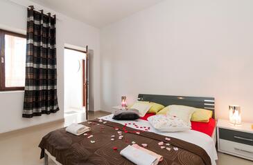 Lejlighedens parkeringsplads Seline, Paklenica - 25432