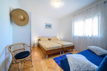 Apartamentos junto al mar Zablace, Sibenik - 25436
