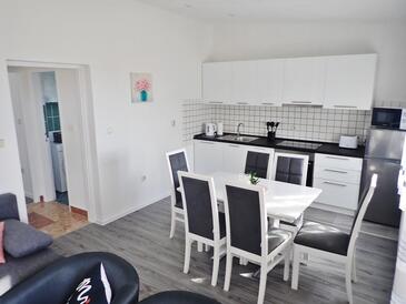 Apartamente cu jacuzzi Maslenica, Novigrad - 25462